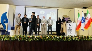 رییس دانشگاه ملی مهارت در آیین اختتامیه ششمین جشنواره رویش دانشگاه ملی مهارت :                                                   دانشگاه ملی و مهارت پیشرو در تربیت نیروی متخصص و مهارتی 6