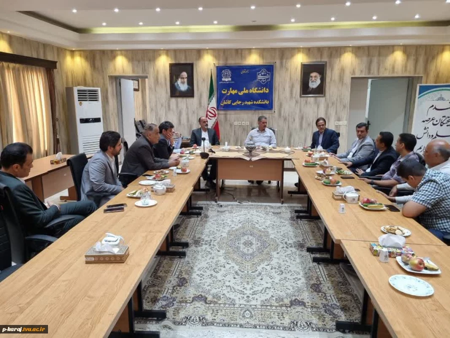 در نشست رئیس دانشگاه ملی مهارت با خیرین پروژه آموزشکده دختران کاشان مورد بررسی قرار گرفت؛

تسریع در تکمیل پروژه ساخت آموزشکده دختران کاشان 2