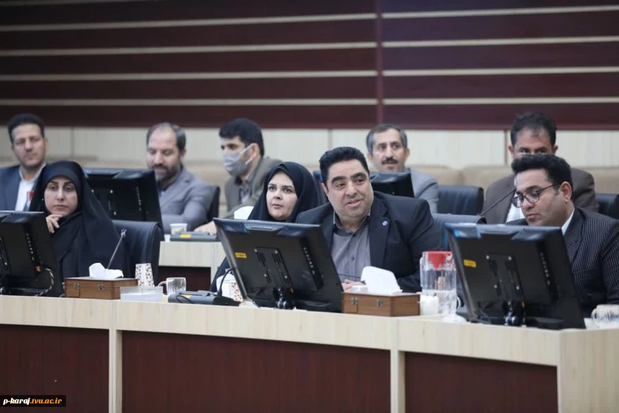 حضور ریاست دانشگاه ملی مهارت واحد استانی البرز در یازدهمین نشست «همه با هم برای ایران» که با حضور مشاور سیاسی رئیس‌جمهوری، استاندار و معاون و مدیران سیاسی استانداری البرز و جمعی از اساتید دانشگاه‌ها باعنوان( از سیاست تا جامعه؛ همگرایی دانشگاه و دولت در ال