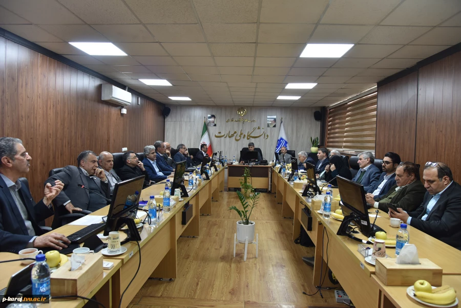 به میزبانی دانشگاه ملی مهارت برگزار شد؛

پانزدهمین جلسه کارگروه بررسی راهکارهای ارتقای علم و فناوری کشور 2